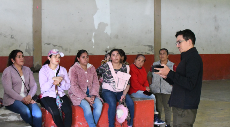 Plática sobre derechos humanos para mujeres en Toxtlacoaya